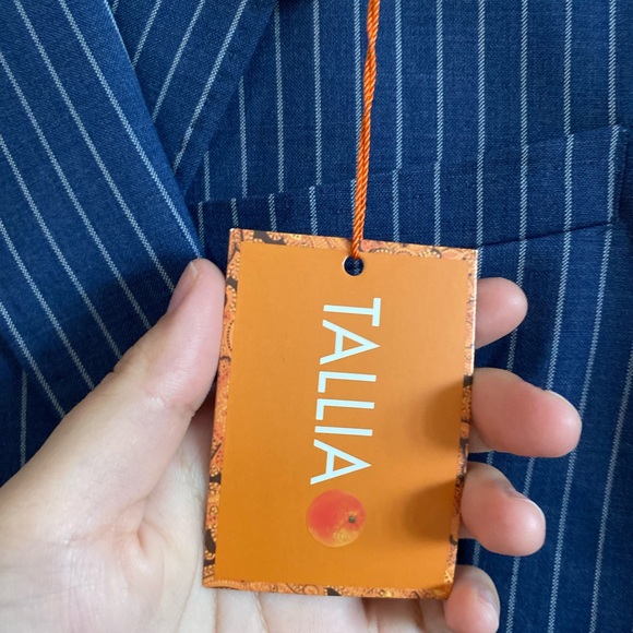 TALLIA Blue Pinstripe Suit with Notch Lapels - Picture 3 of 7